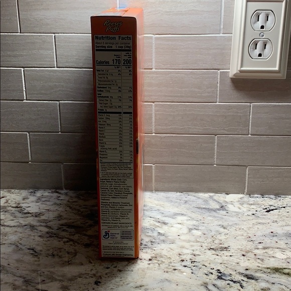 Travis Scott Reese’s Puffs - Picture 4 of 4